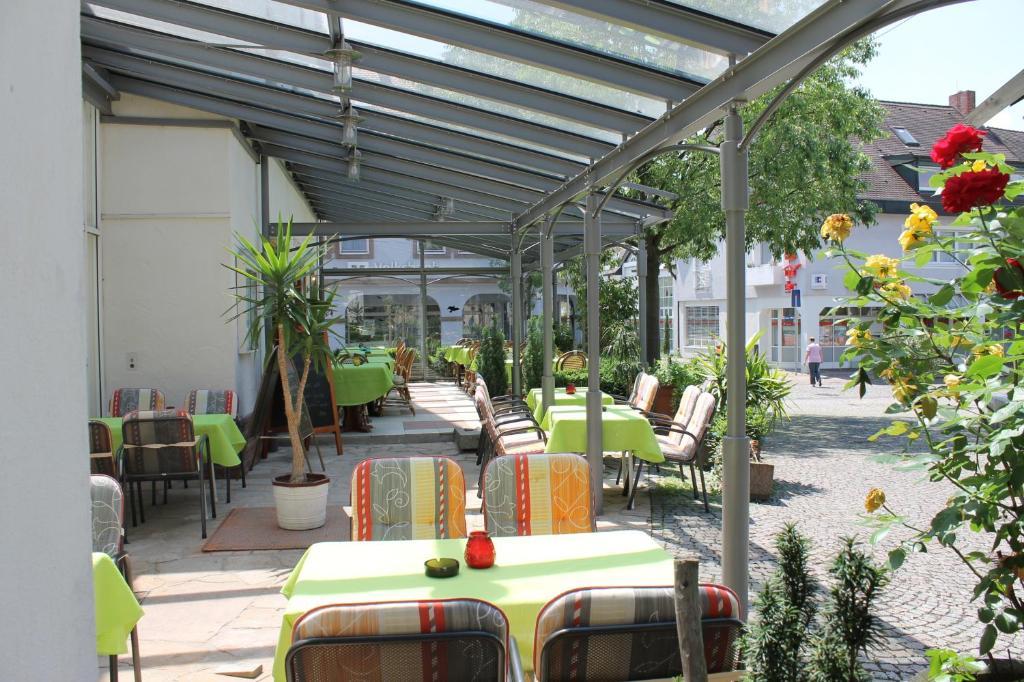 Gasthof Kreuz Hotell Heitersheim Exteriör bild